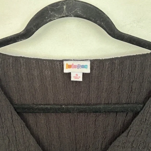 LuLaRoe Textured black oversized v neck tunic - Picture 2 of 3